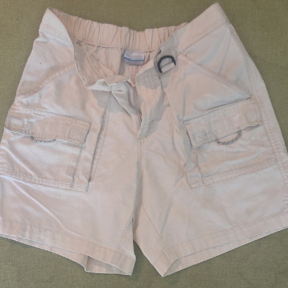 Women's Versatile Cargo Shorts in Cream